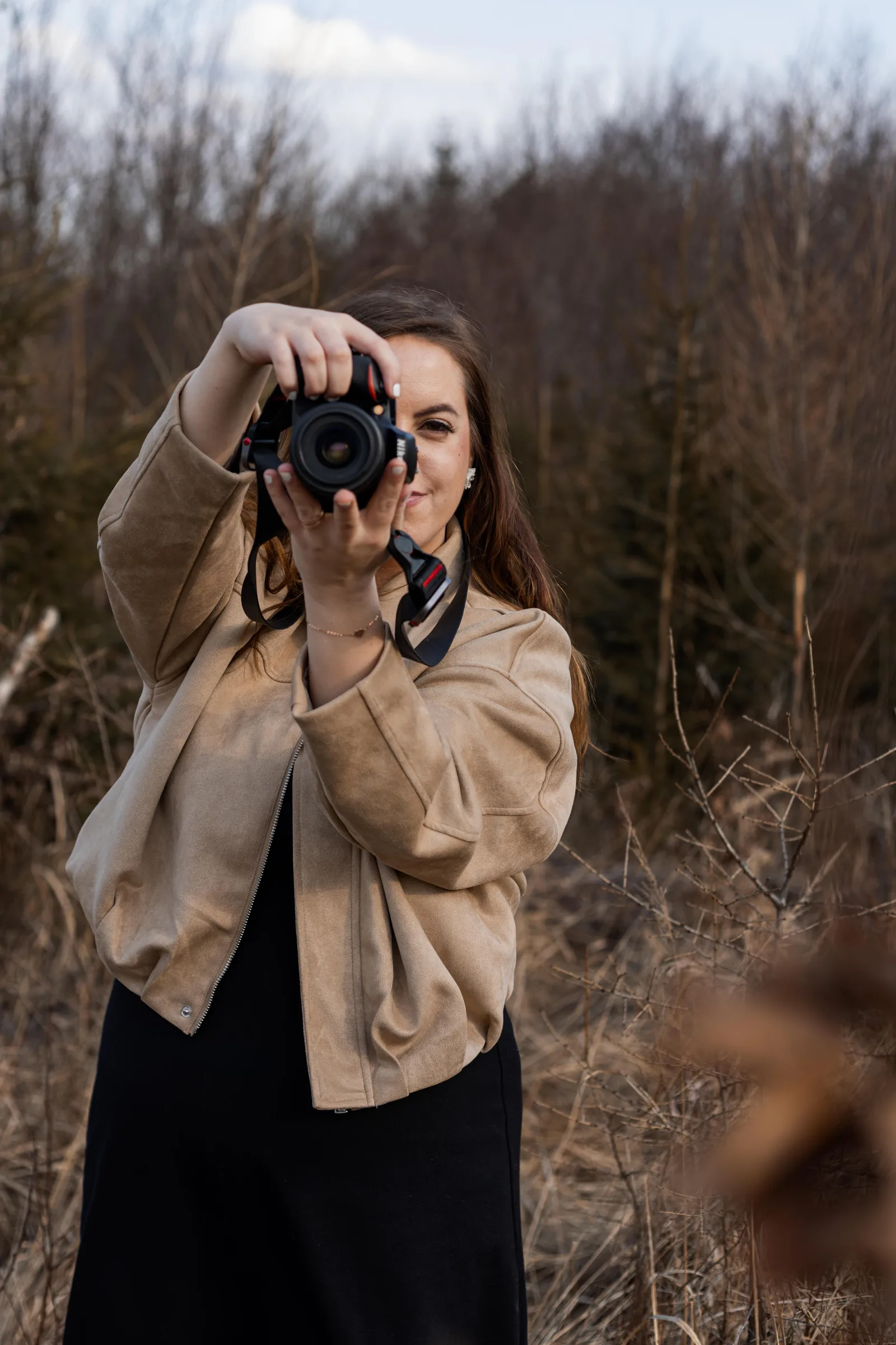 Denisa Papajová – fotografka s fotoaparátem